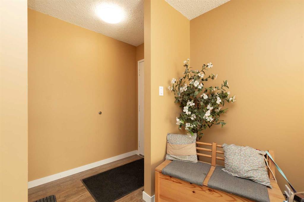 Picture for 78 Pensacola Court W