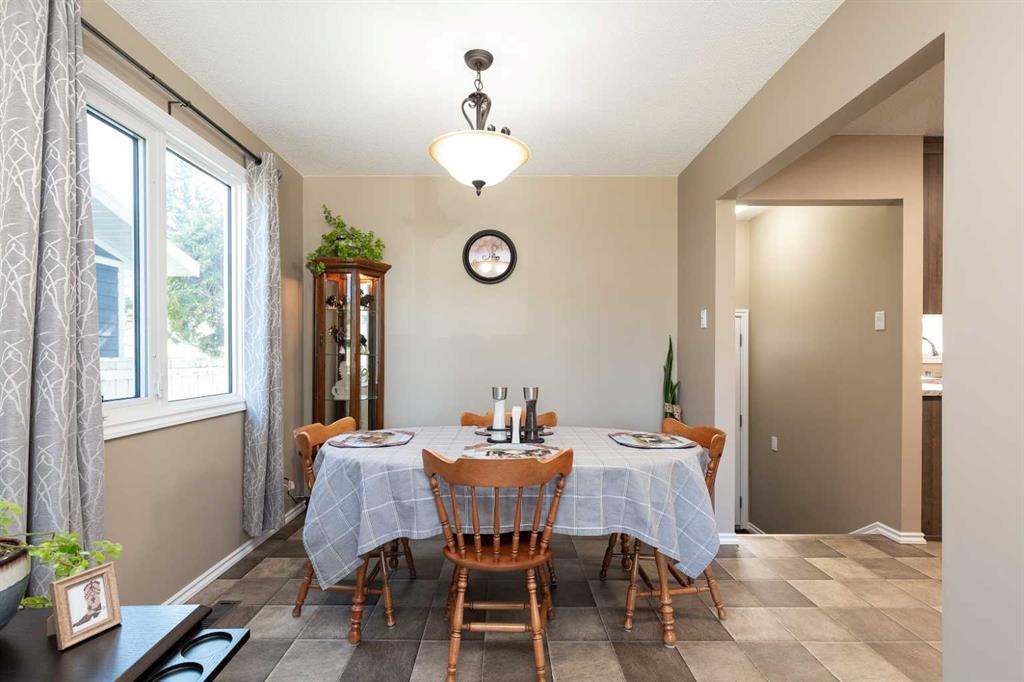 Picture for 1414 25 Avenue N