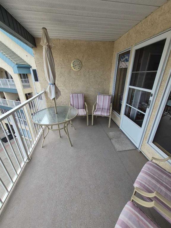 Picture for 418, 20 3 Street S