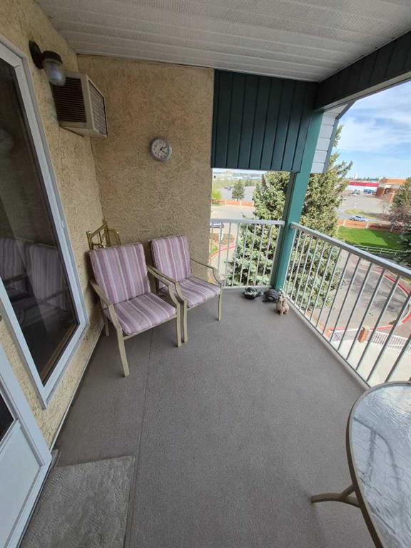 Picture for 418, 20 3 Street S