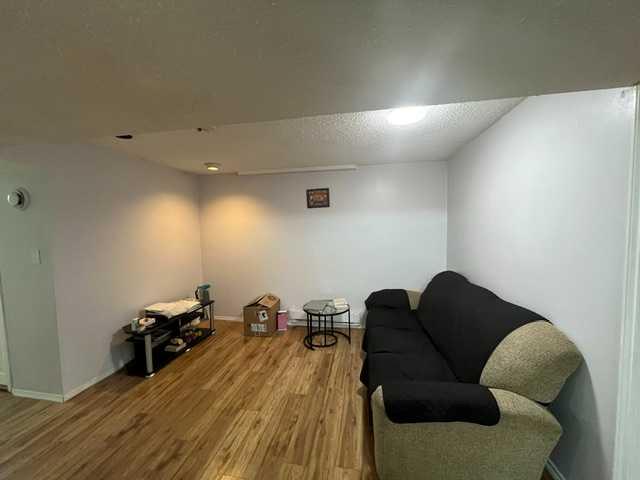 Picture for 170 Pensacola Court W