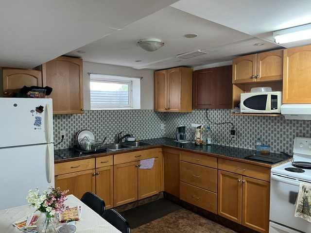 Picture for 170 Pensacola Court W