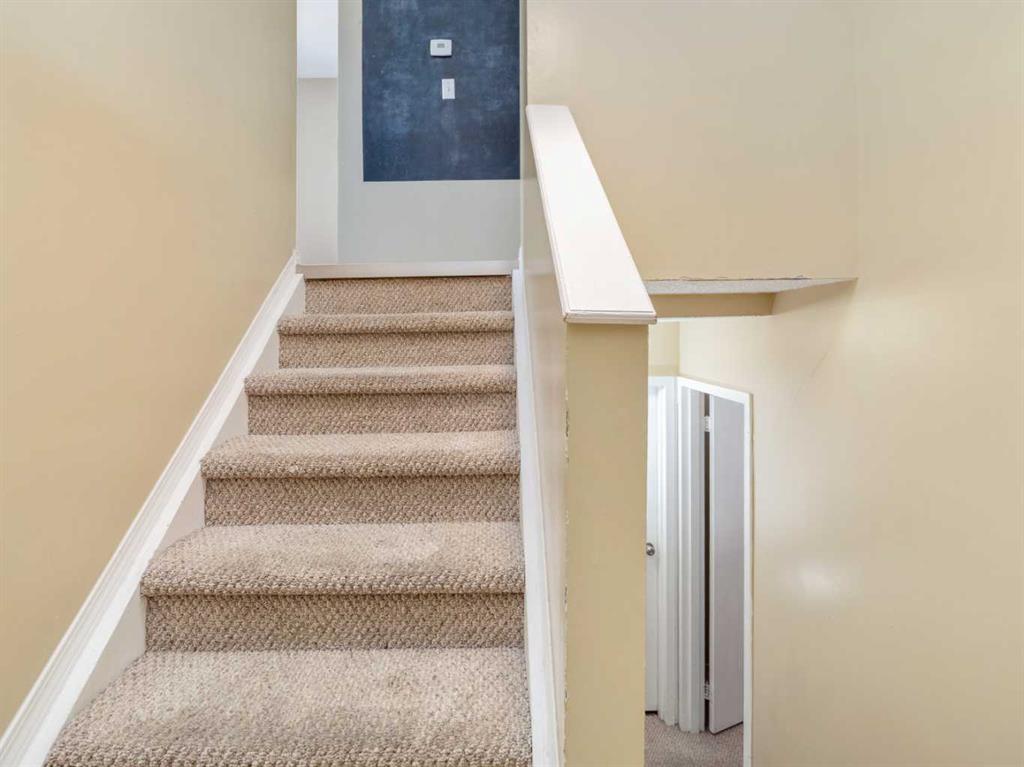 Picture for 1, 269 Laval Boulevard W