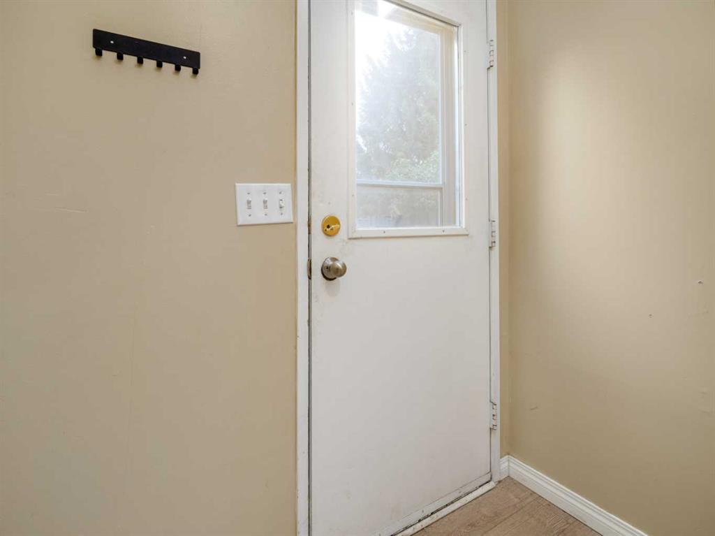 Picture for 1, 269 Laval Boulevard W