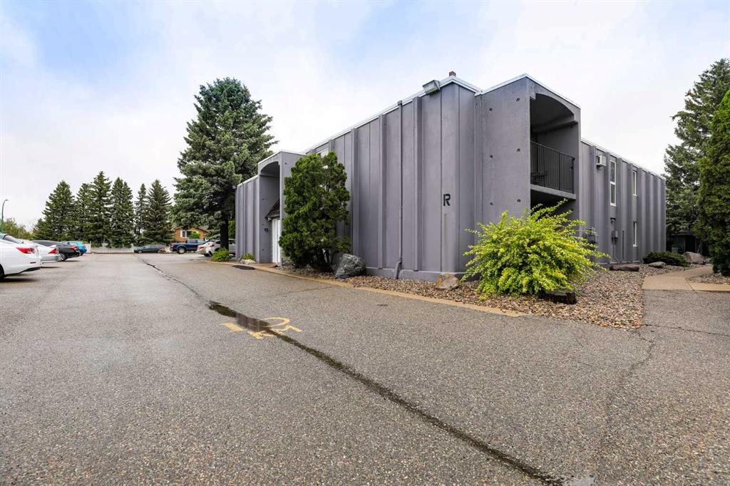 Picture for R203, 2004 13 Avenue N