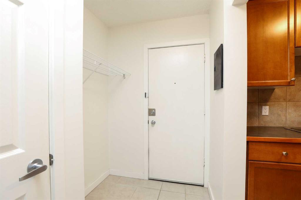 Picture for R203, 2004 13 Avenue N