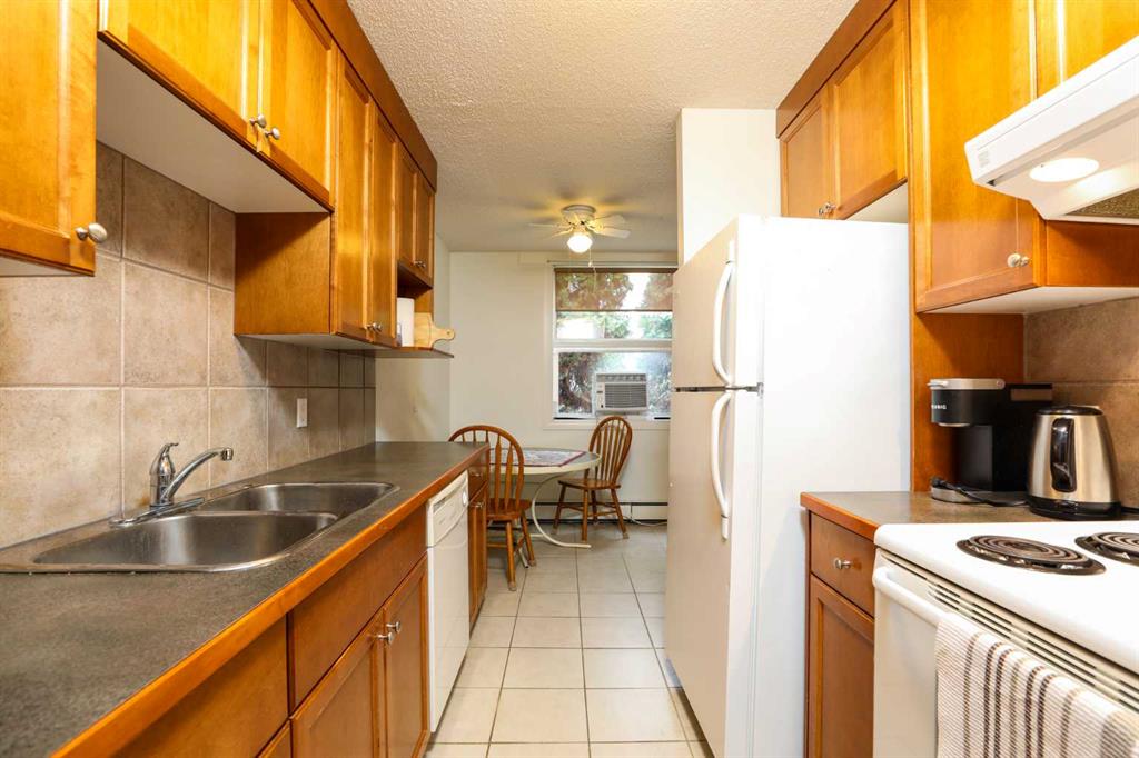 Picture for R203, 2004 13 Avenue N