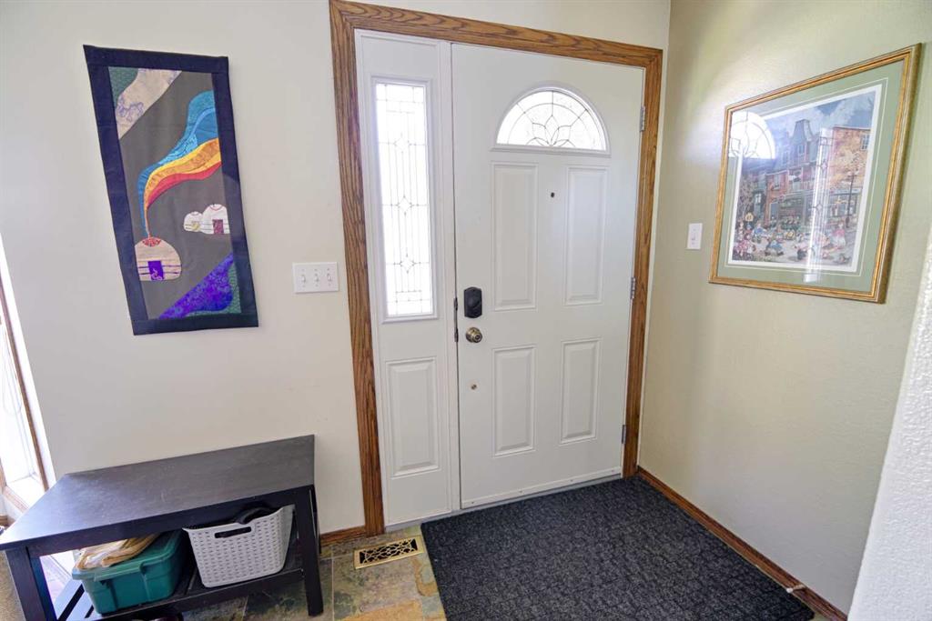 Picture for 14 Mt Brazeau Road W