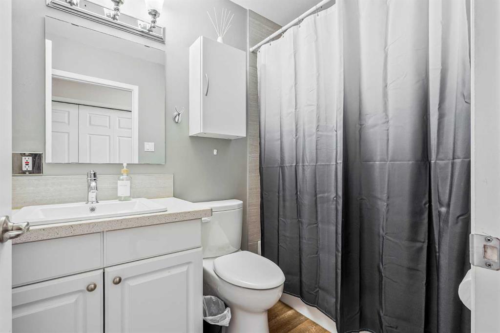 Picture for 304, 855 Columbia Boulevard W