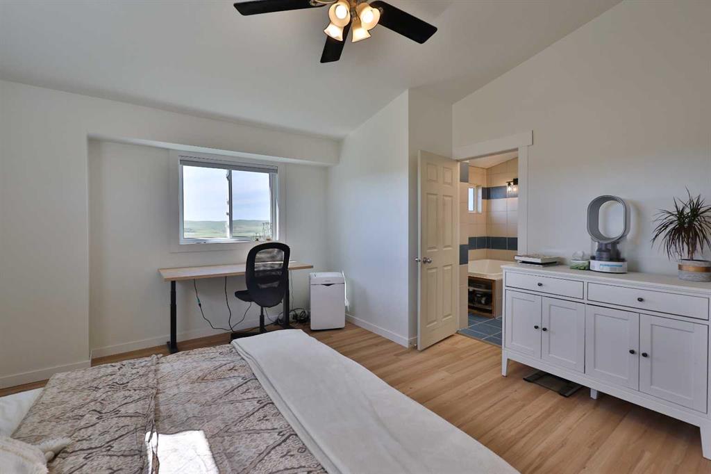 Picture for 24004 RR 260A   https://www.cirrealty.ca/reb/ldar/6/A2250996_24.jpg