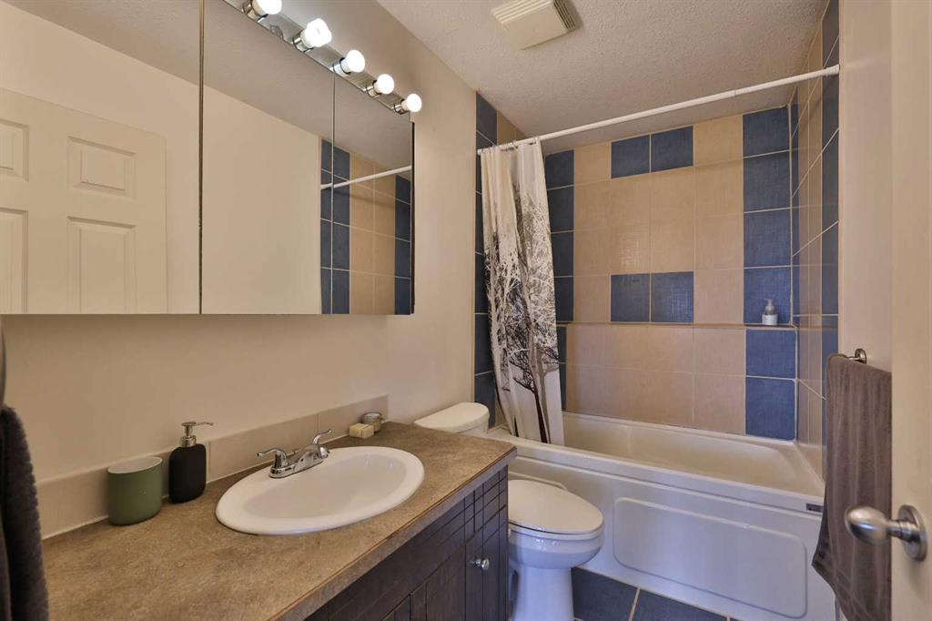 Picture for 24004 RR 260A   https://www.cirrealty.ca/reb/ldar/6/A2250996_28.jpg