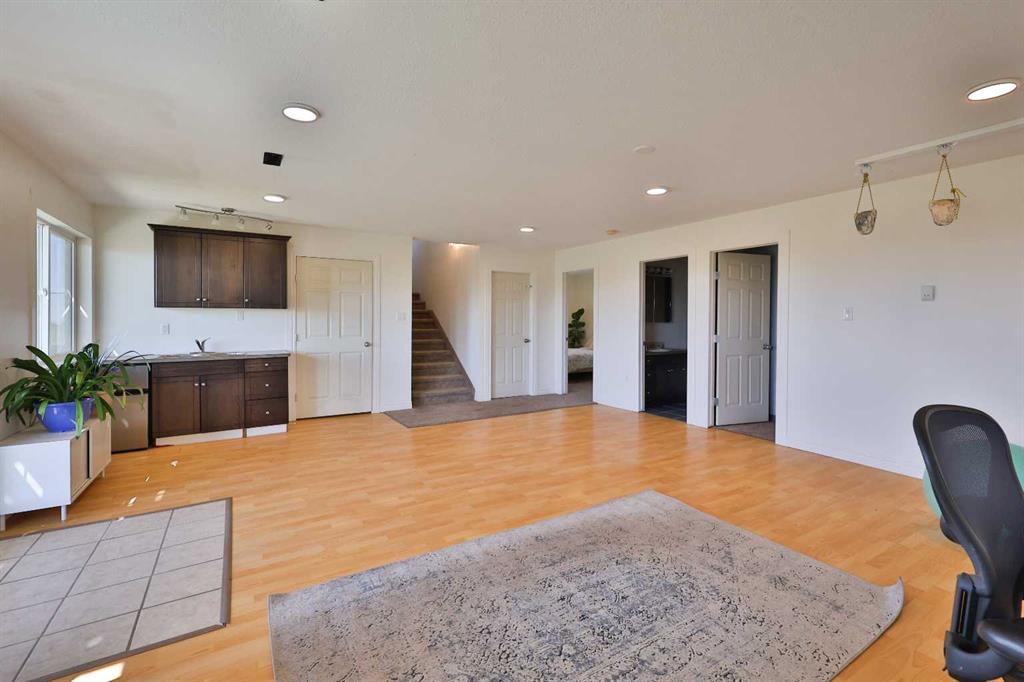 Picture for 24004 RR 260A   https://www.cirrealty.ca/reb/ldar/6/A2250996_34.jpg