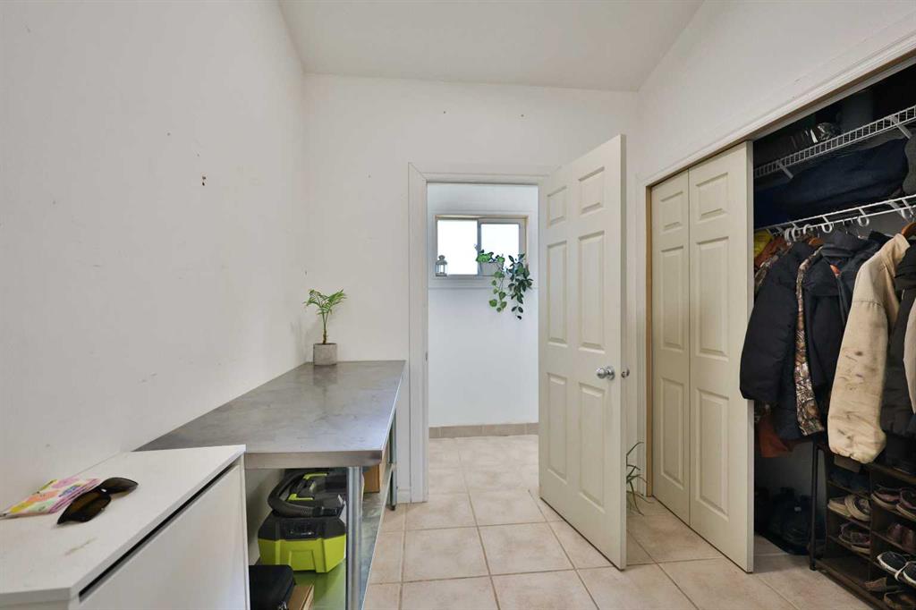 Picture for 24004 RR 260A   https://www.cirrealty.ca/reb/ldar/6/A2250996_39.jpg