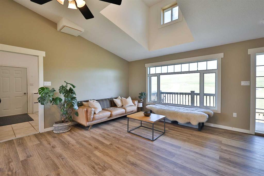 Picture for 24004 RR 260A   https://www.cirrealty.ca/reb/ldar/6/A2250996_9.jpg