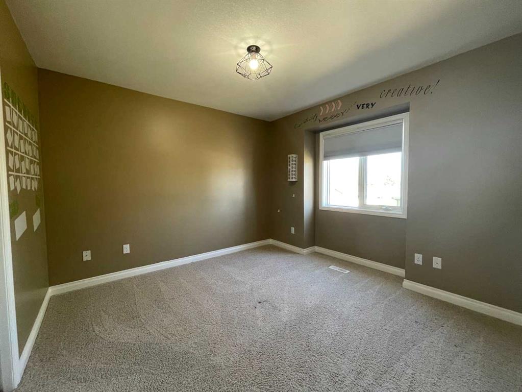 Picture for 353 9 Street W https://www.cirrealty.ca/reb/ldar/6/A2262056_13.jpg