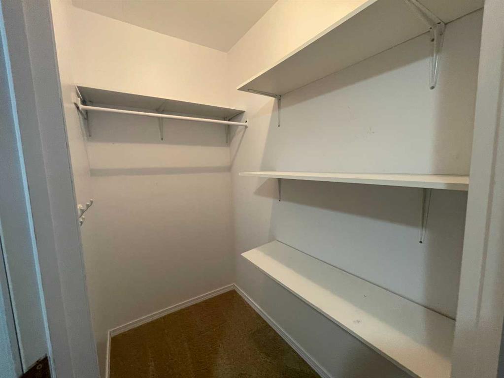 Picture for 353 9 Street W https://www.cirrealty.ca/reb/ldar/6/A2262056_25.jpg