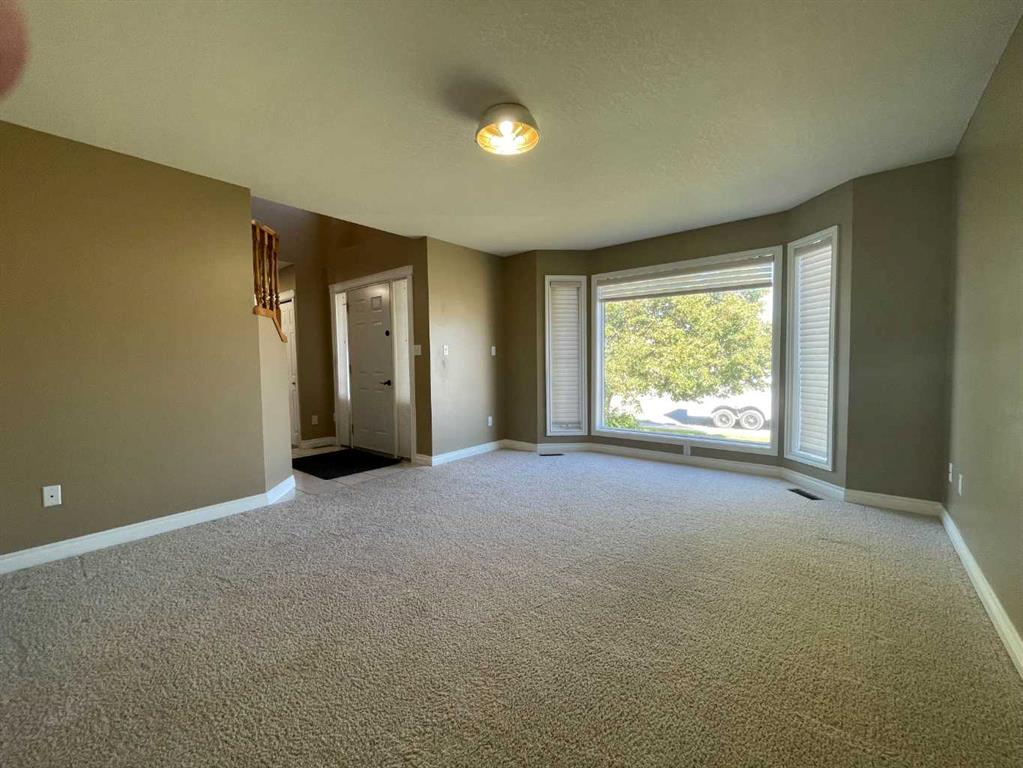 Picture for 353 9 Street W Picture for 353 9 Street W