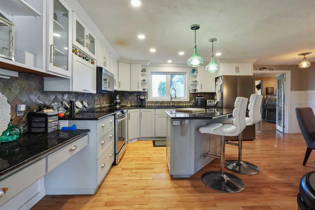 Picture for 121S 100W   https://www.cirrealty.ca/reb/ldar/6/A2262466_21.jpg