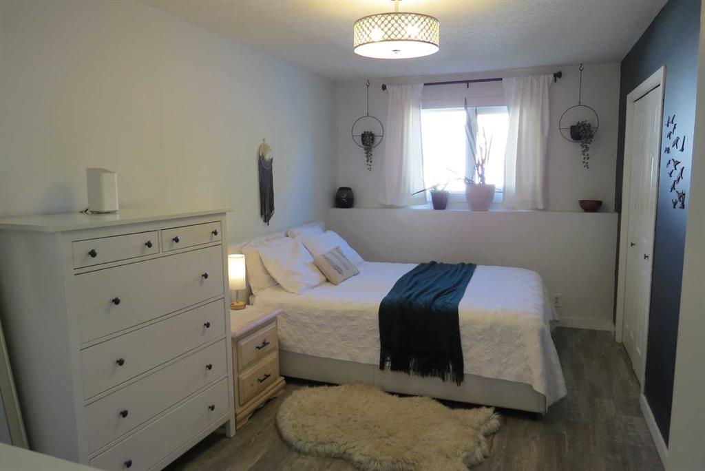 Picture for 80N 100E   https://www.cirrealty.ca/reb/ldar/6/A2263766_7.jpg