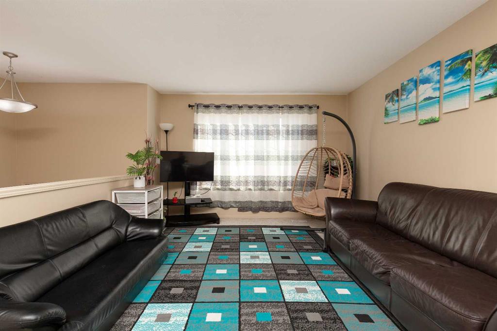 Picture for 19 Blackfoot Boulevard W