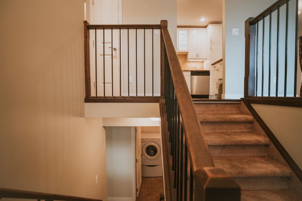 Picture for 1201 8 Avenue S