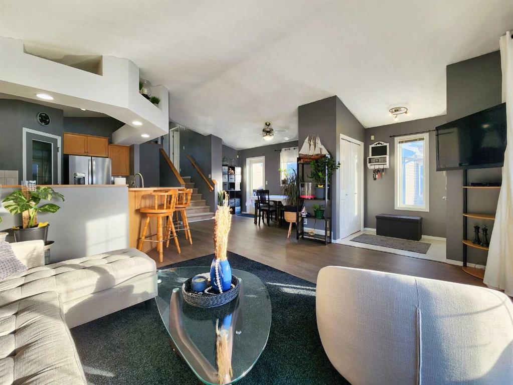 Picture for 190 Peigan Court W