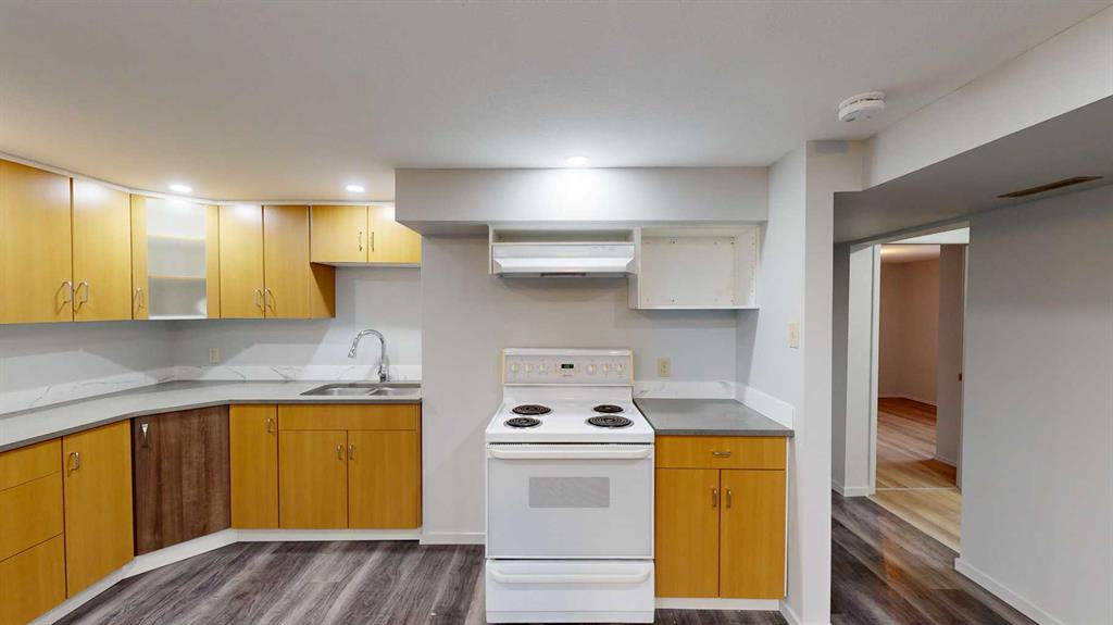 Picture for B, 845 Stafford Drive N