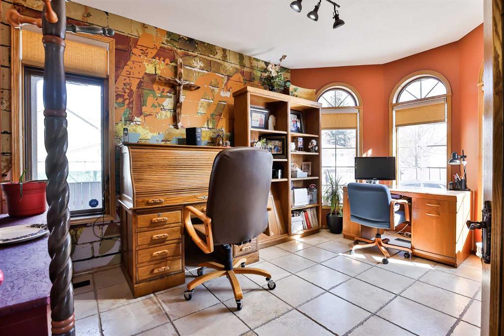 Picture for 2857 6 Avenue S