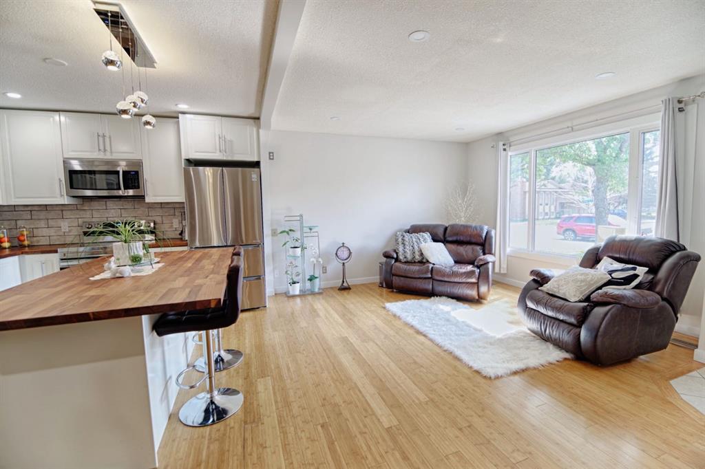 Picture for 110 Ojibwa Road W