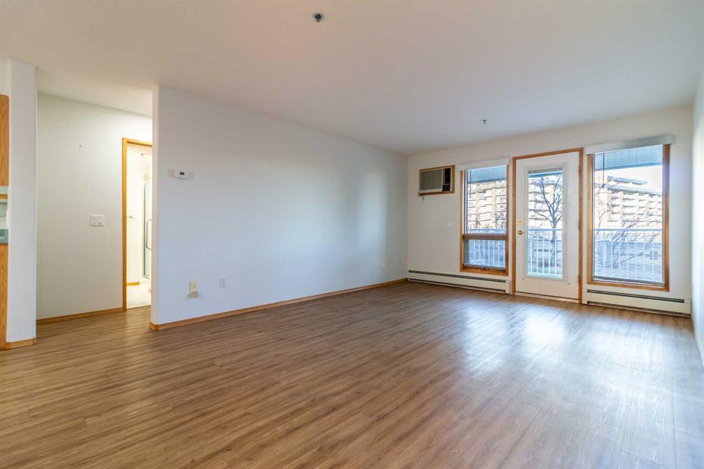 Picture for 227, 75 1 Avenue S