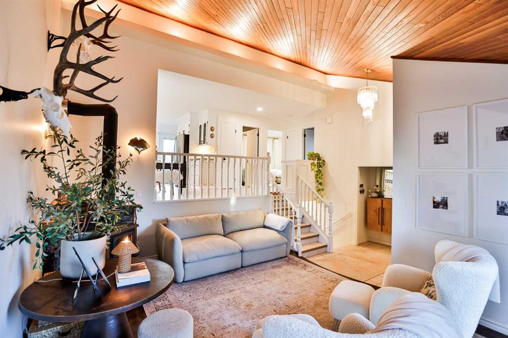 Picture for 70 Sherwood Boulevard W