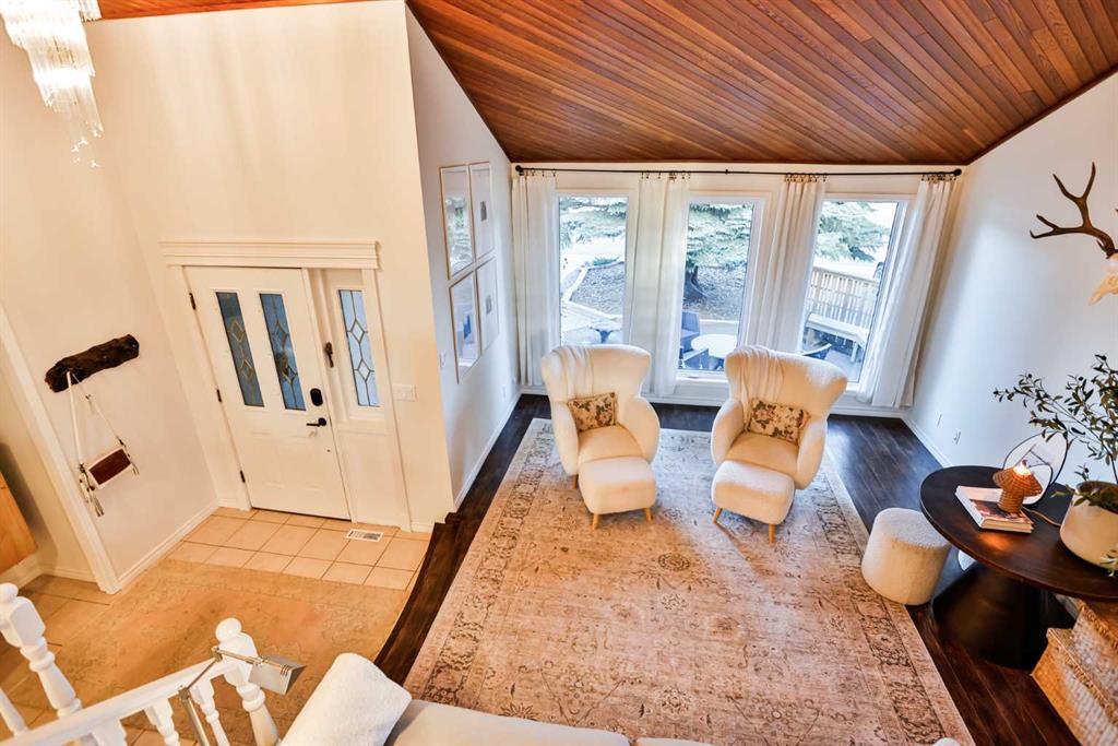 Picture for 70 Sherwood Boulevard W