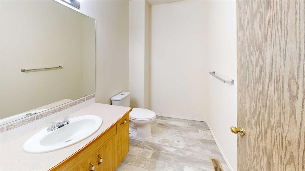 Picture for 4, 236 St. James Boulevard N