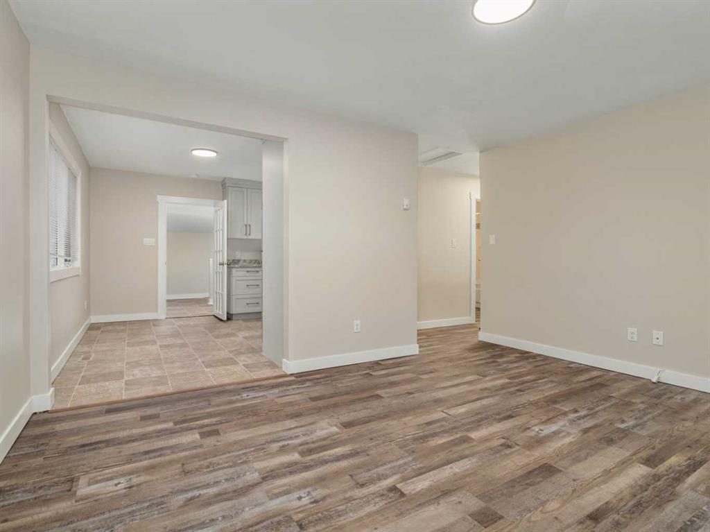 Picture for 957 12 St  S