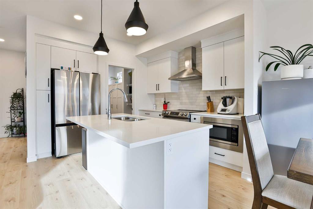 Picture for 4310 28 Avenue S