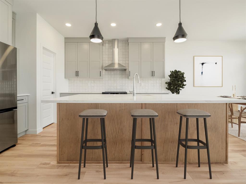 Picture for 118 Miners Road W