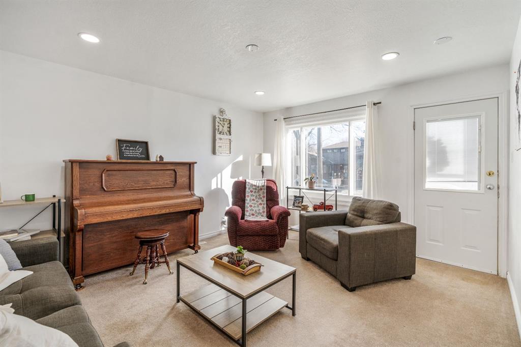 Picture for 938 7A Street S