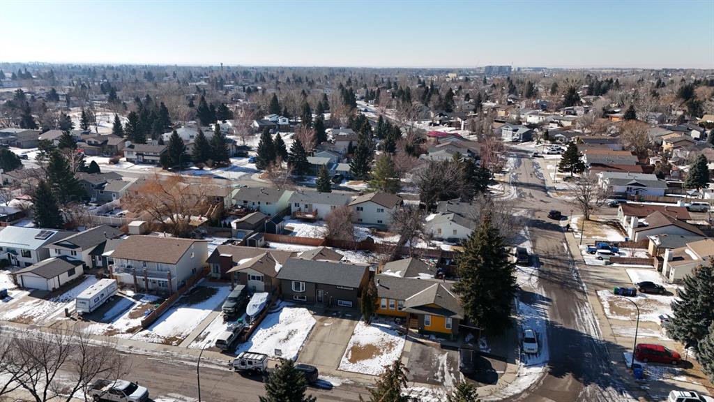 Picture for 167 Chippewa Crescent W