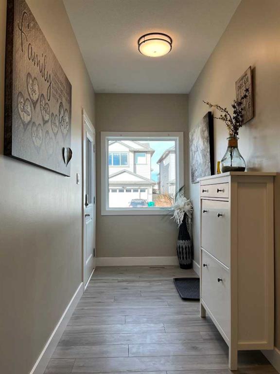 Picture for 642 Moonlight Lane W