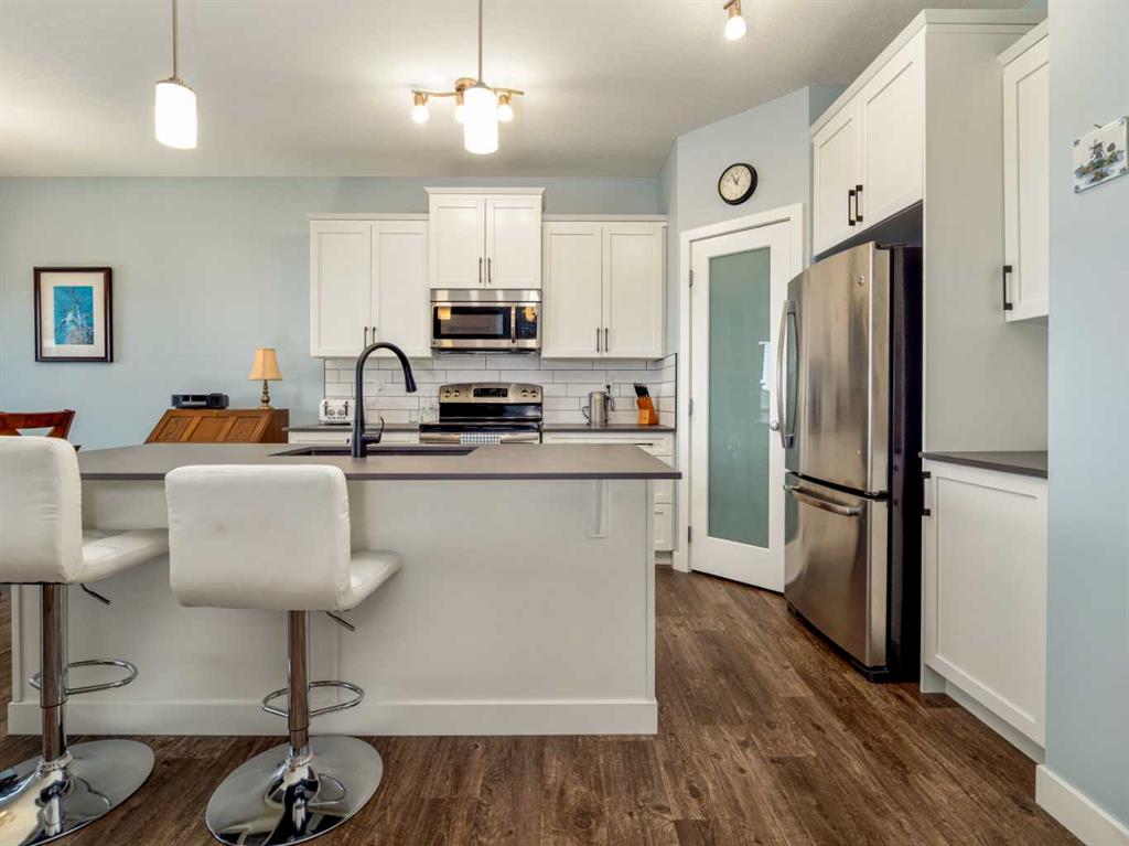 Picture for 514 Mary Cameron Crescent N