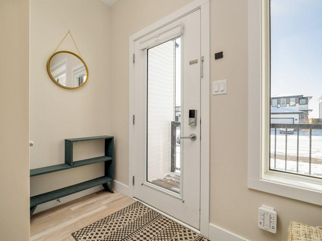 Picture for 977 Miners Boulevard W