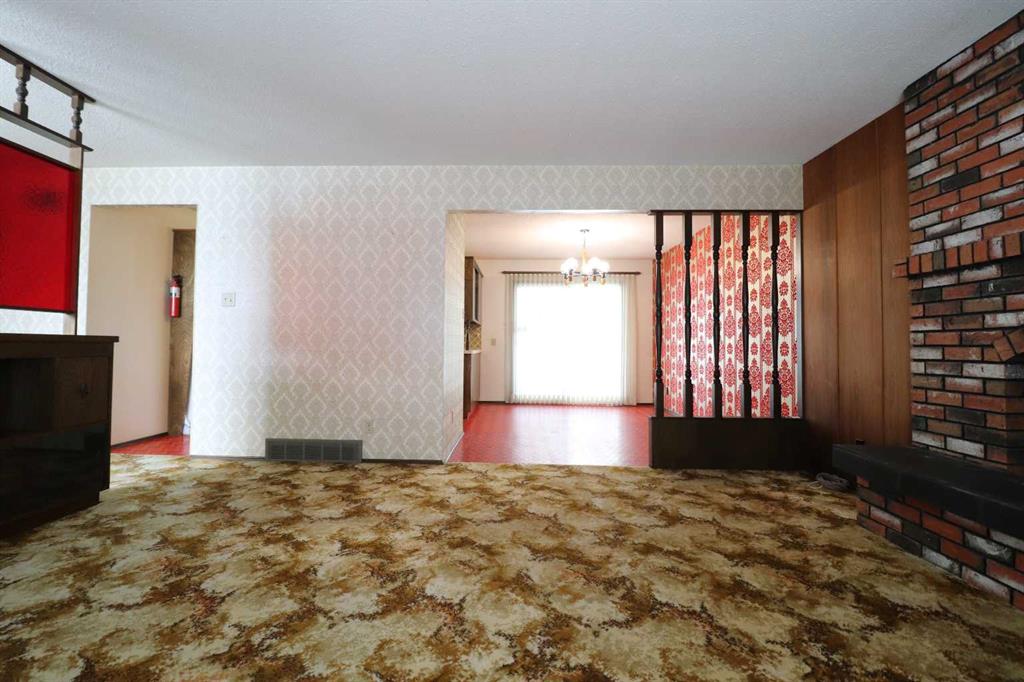 Picture for 2422 16 Street N