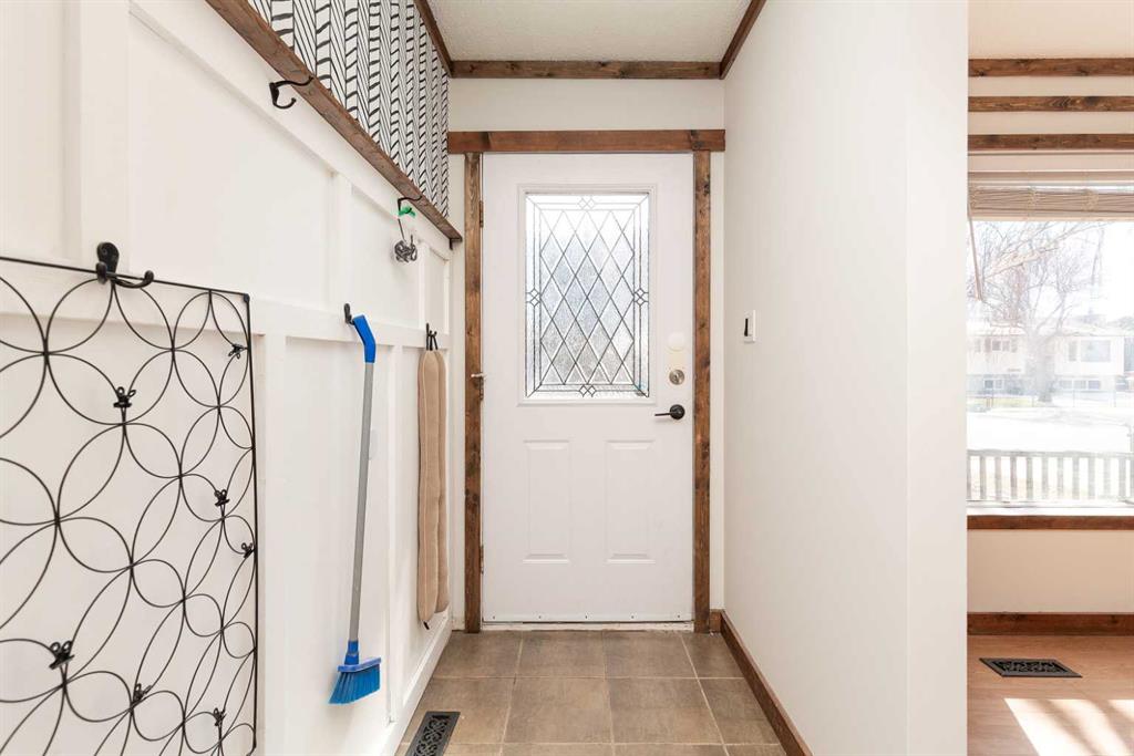 Picture for 217 50 Avenue 