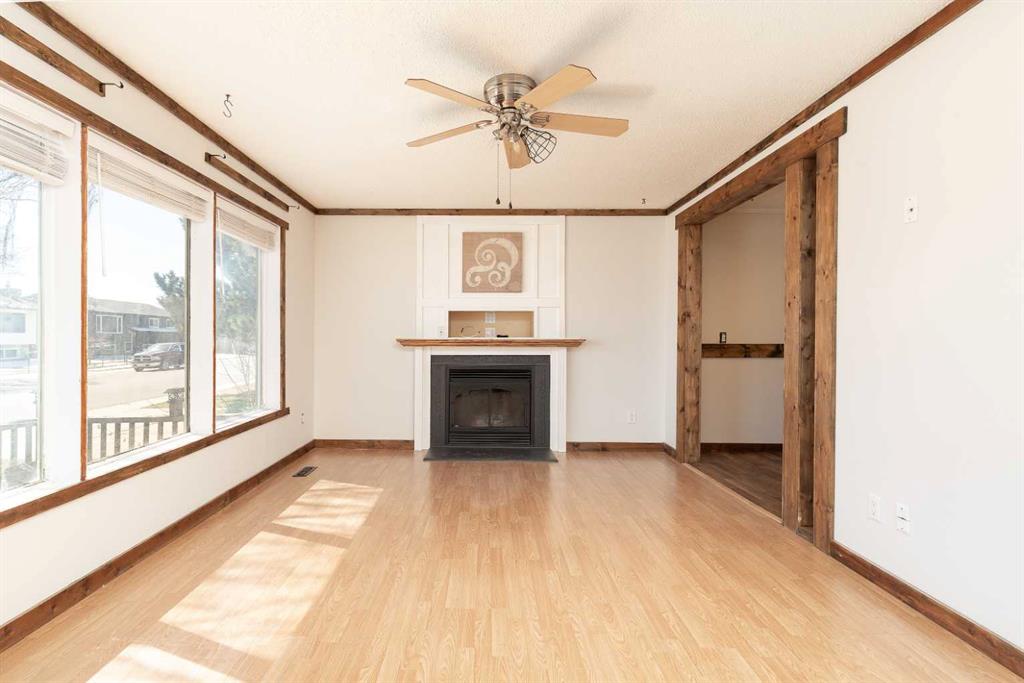 Picture for 217 50 Avenue 