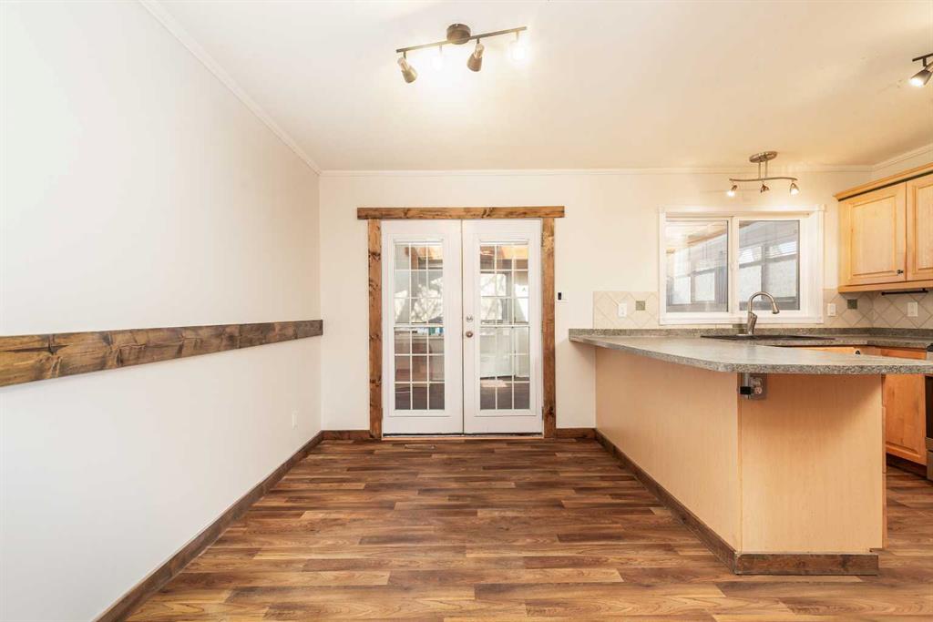 Picture for 217 50 Avenue 