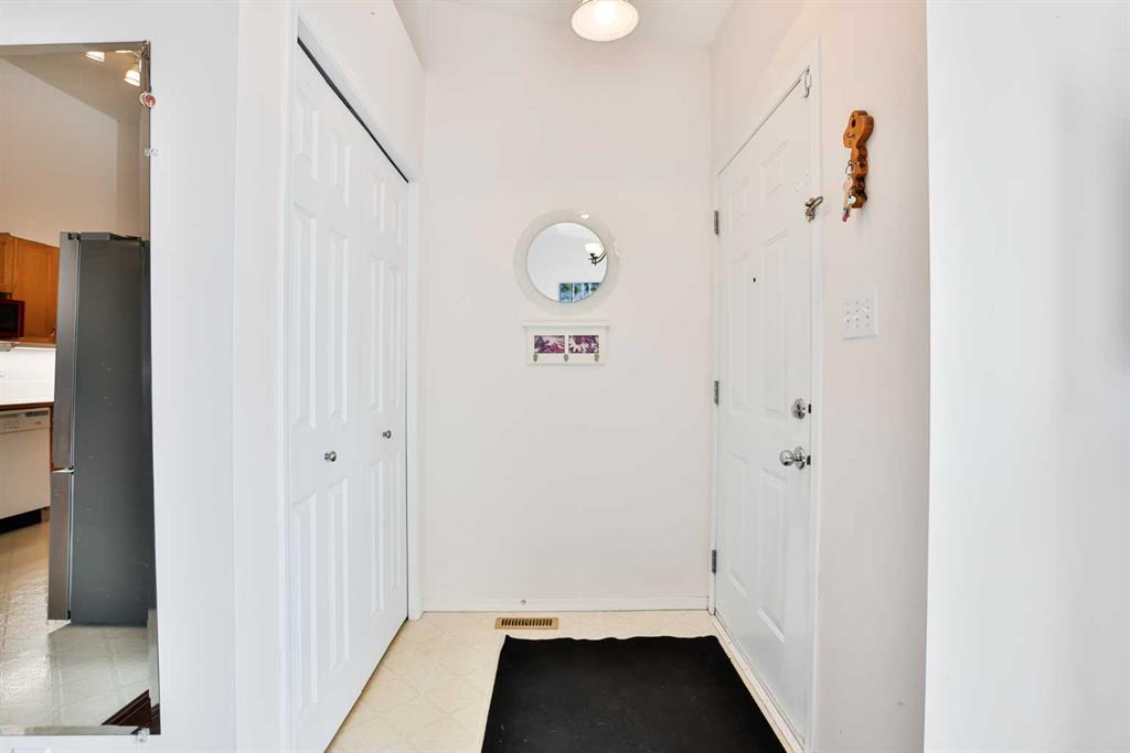 Picture for 289 Cougar Way N