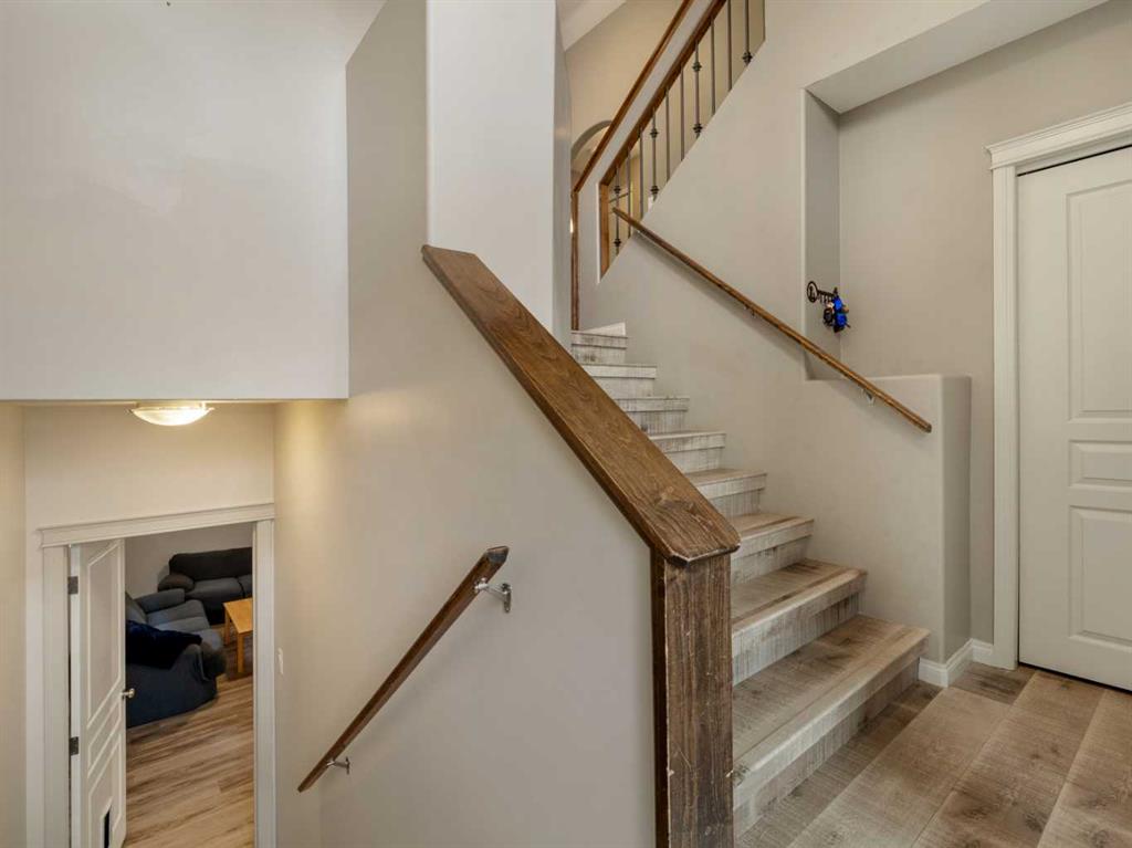 Picture for 214 Firelight Crescent W