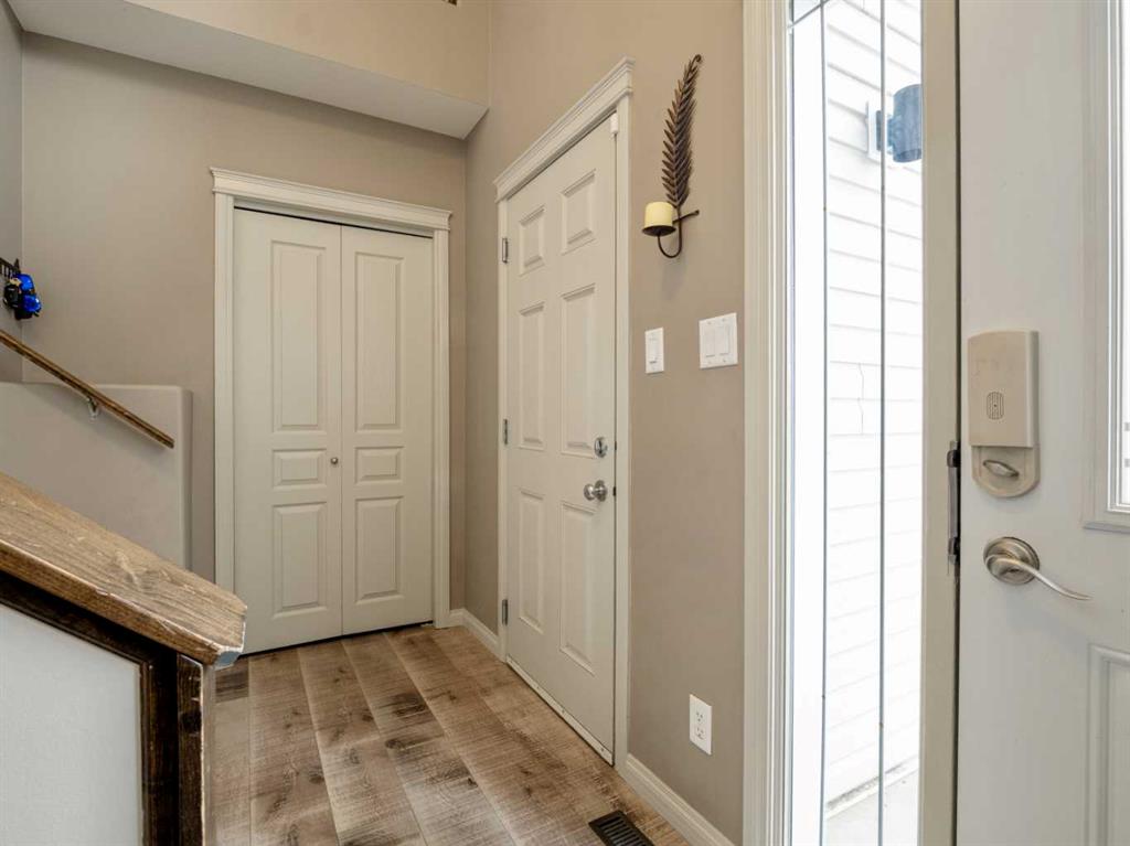 Picture for 214 Firelight Crescent W