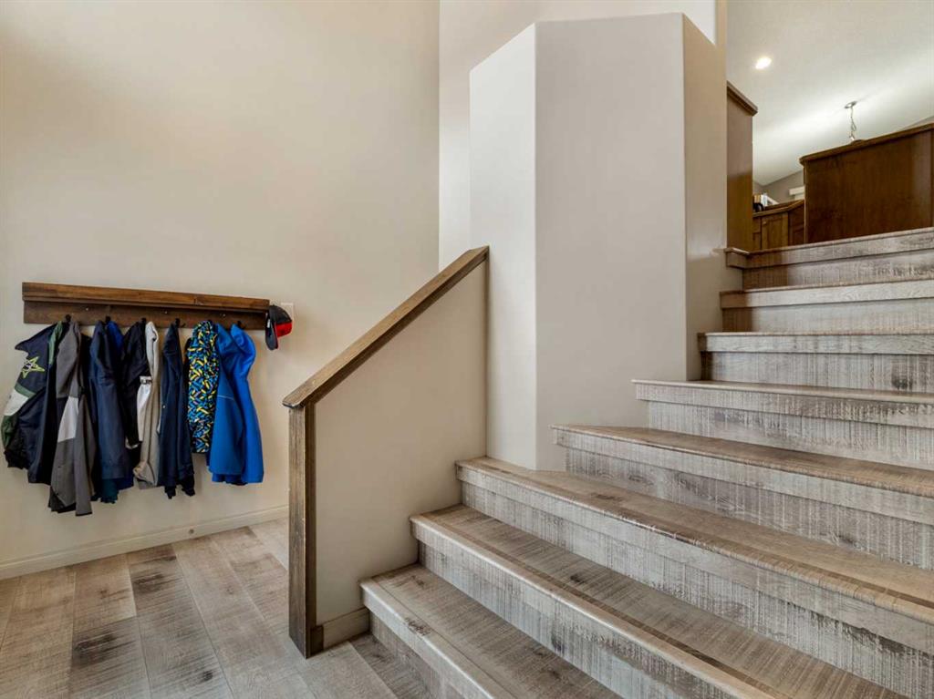 Picture for 214 Firelight Crescent W