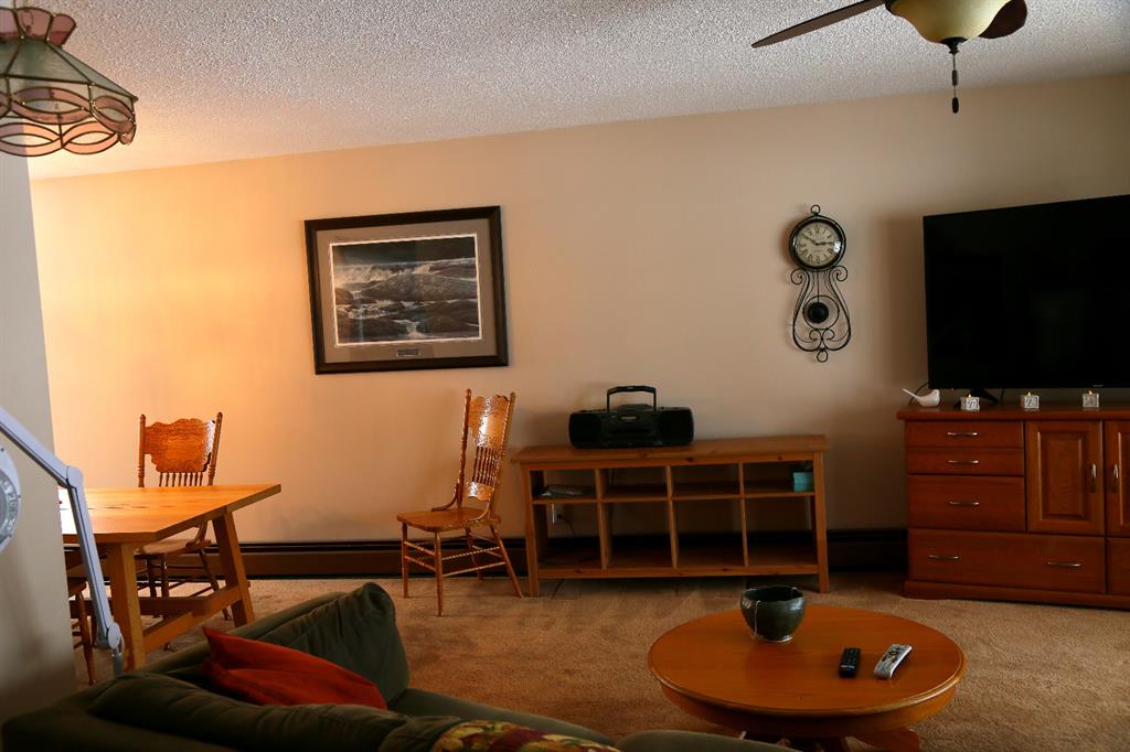 Picture for 2117 127 Street 